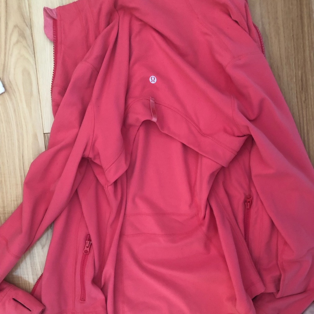 Lululemon size 6 jacket